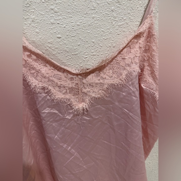 Pink blouse - Picture 3 of 3